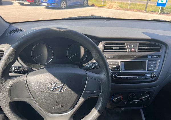 Hyundai i20 cena 38900 przebieg: 116579, rok produkcji 2017 z Sopot małe 106